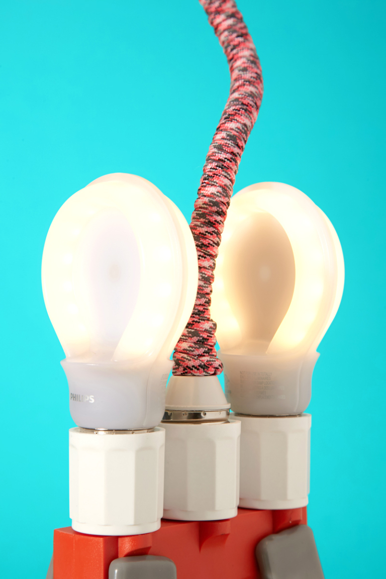 Lighht LIGHHT